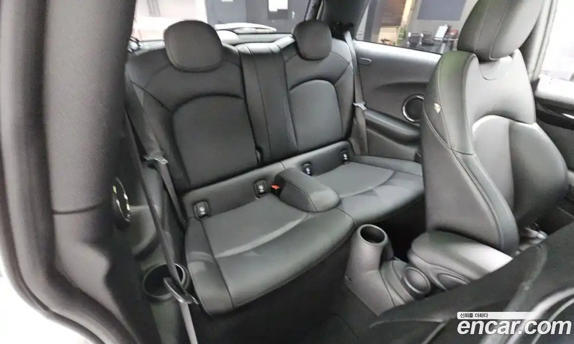 Mini Cooper 2014 1.5 гидро в Москве № 432147, фото 12