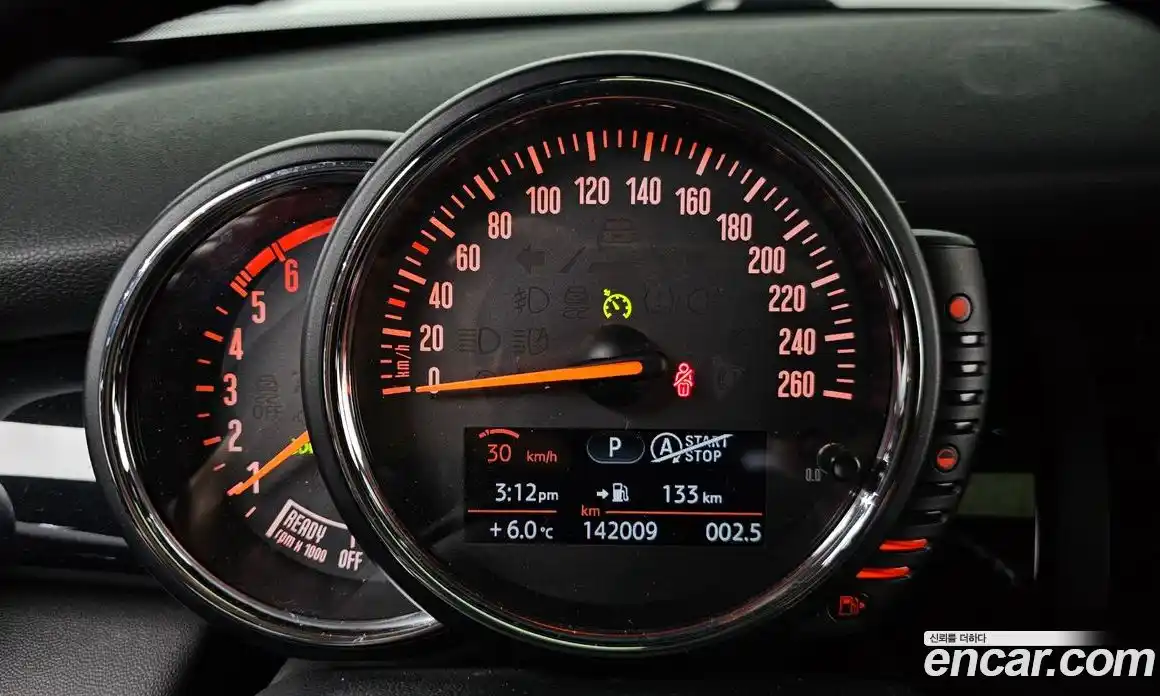 Mini Cooper 2014 1.5 гидро в Москве № 432147, фото 8