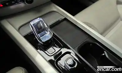 Volvo S60 2023 2.0 гидро в Москве № 469791, миниатюра 9