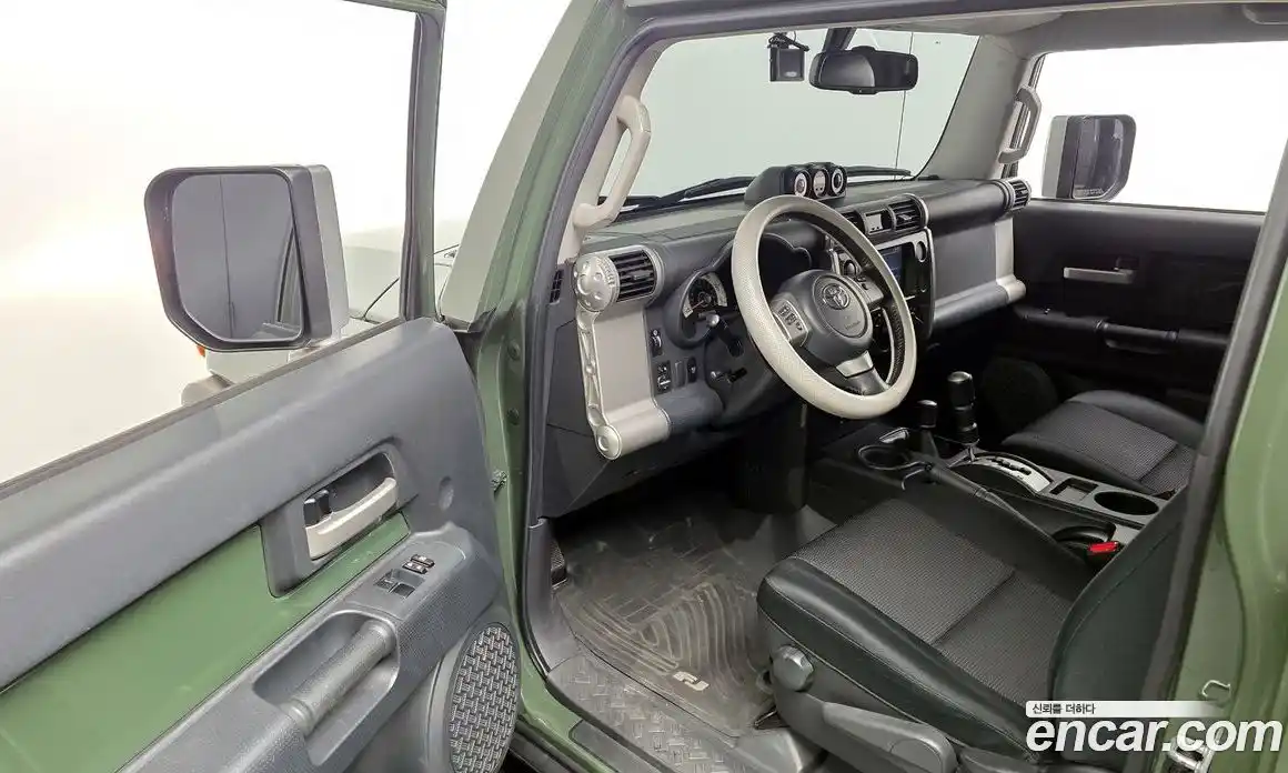 Toyota FJ Cruiser 2012 4.0 гидро в Москве № 523940, фото 10
