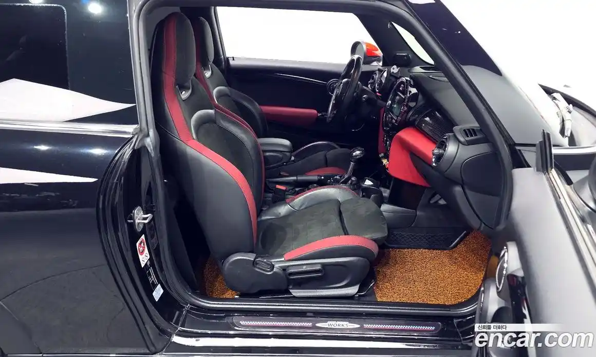 Mini Cooper 2017 2.0 гидро в Москве № 546629, фото 11