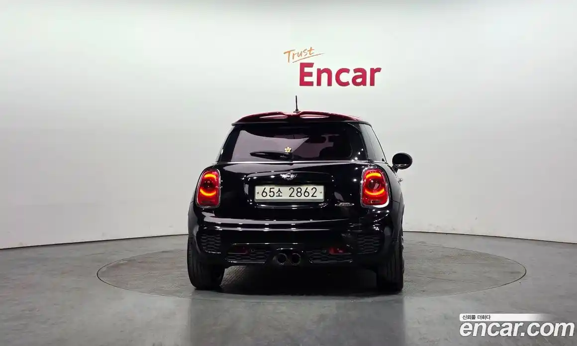Mini Cooper 2017 2.0 гидро в Москве № 546629, фото 4