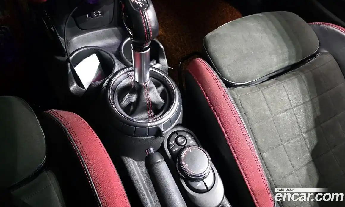 Mini Cooper 2017 2.0 гидро в Москве № 546629, фото 9