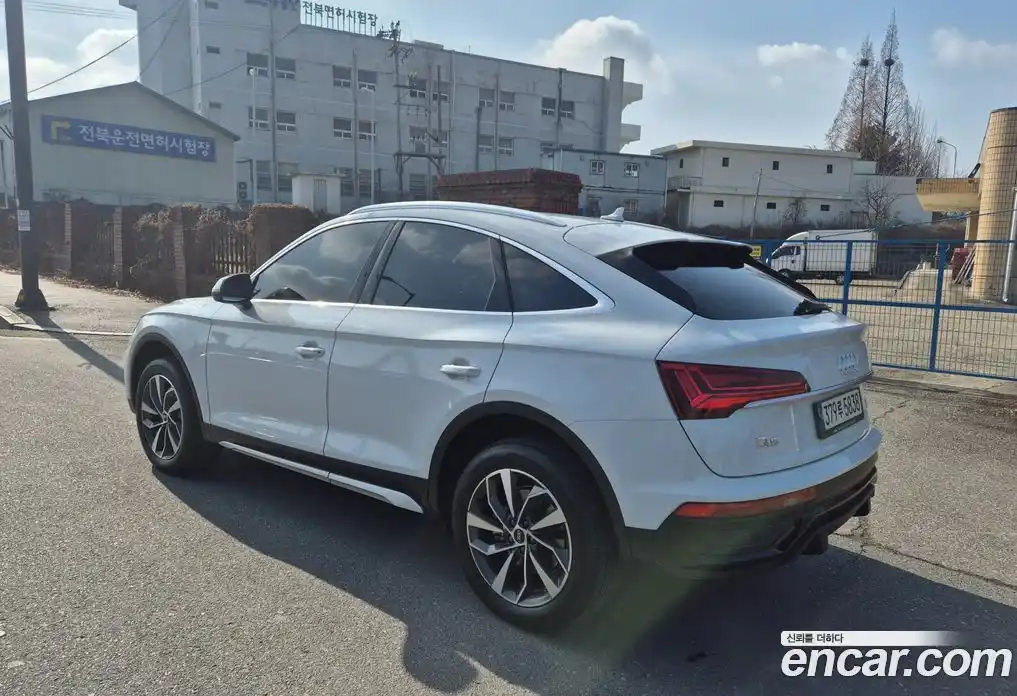 Audi Q5 2021 2.0 гидро в Москве № 593430, фото 4