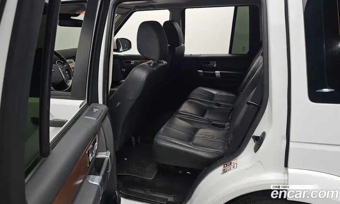 Land Rover Discovery 2016 3.0 гидро в Москве № 594811, фото 11