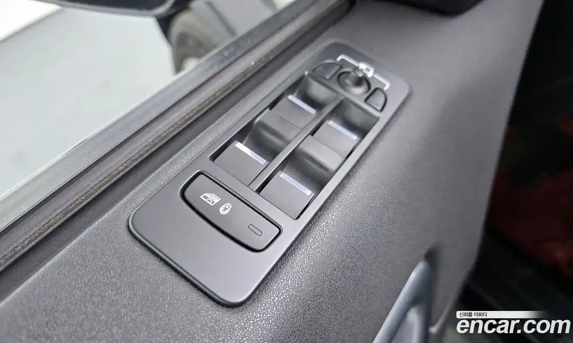 Land Rover Discovery Sport 2017 2.0 гидро в Москве № 594832, фото 17