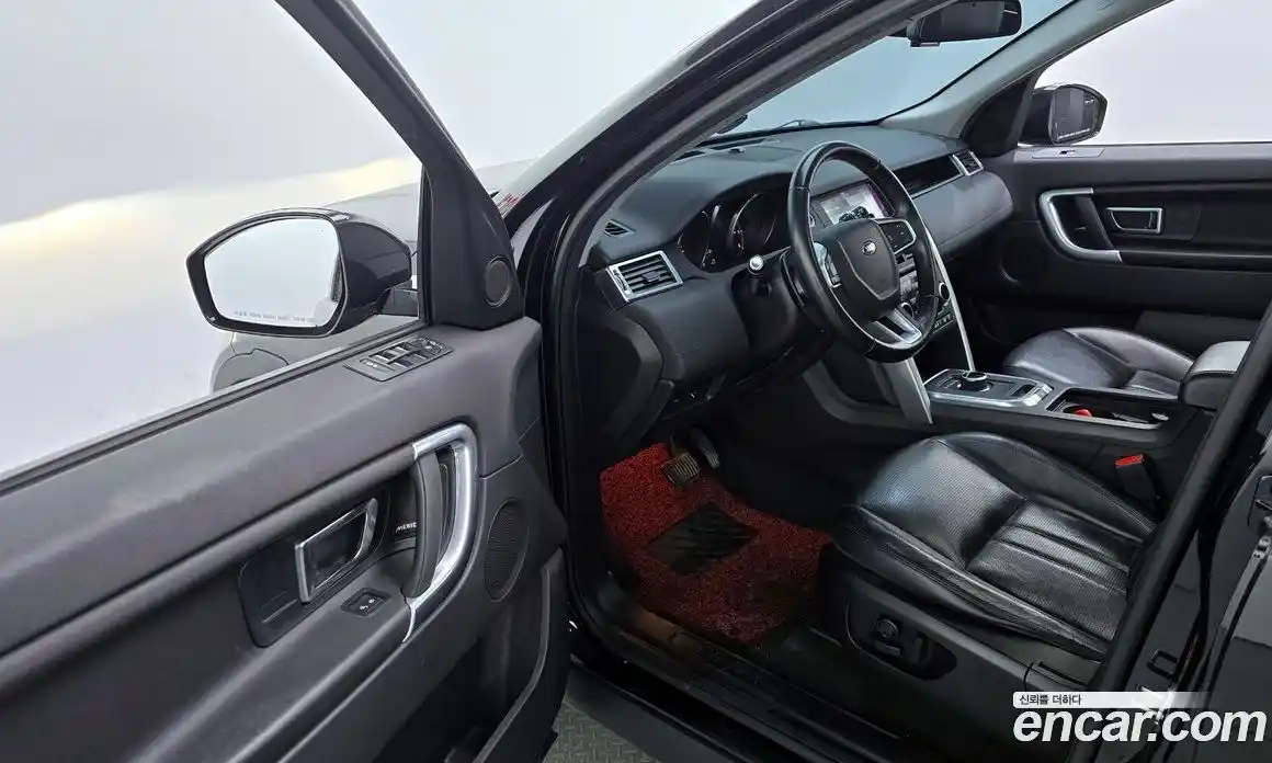 Land Rover Discovery Sport 2017 2.0 гидро в Москве № 594832, фото 10