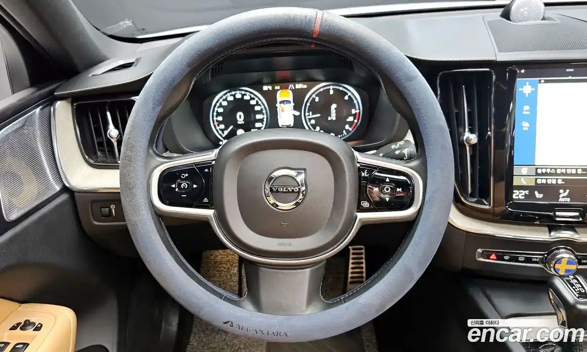 Volvo XC60 2018 2.0 гидро в Москве № 749586, фото 13