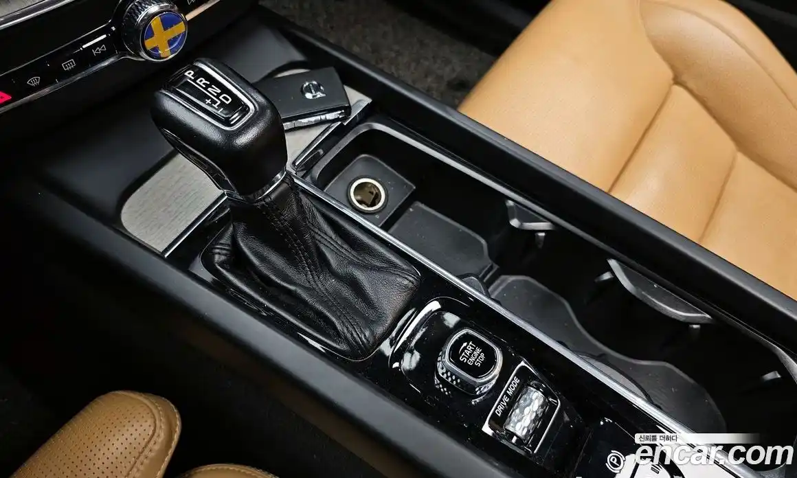 Volvo XC60 2018 2.0 гидро в Москве № 749586, фото 9