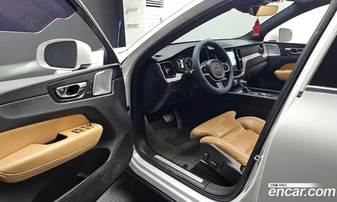 Volvo XC60 2018 2.0 гидро в Москве № 749586, фото 10