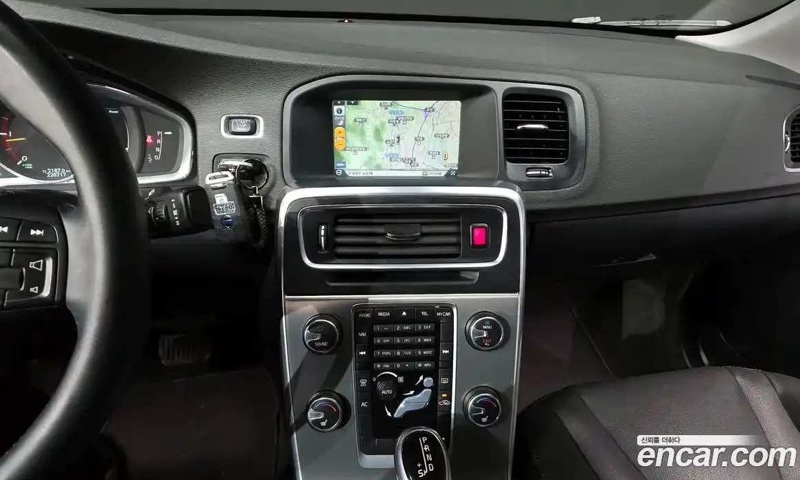 Volvo S60 2014 1.6 гидро в Москве № 749650, фото 14