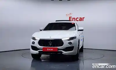 Maserati Levante 2018 3.0 гидро в Москве № 803294, миниатюра 3