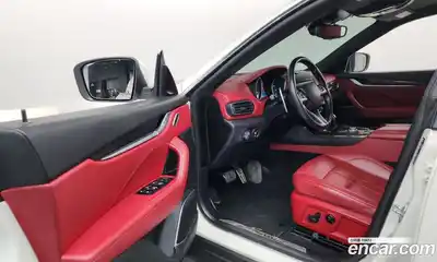 Maserati Levante 2018 3.0 гидро в Москве № 803294, миниатюра 10