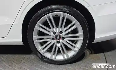 Audi A3 2018 2.0 гидро в Москве № 823092, миниатюра 5