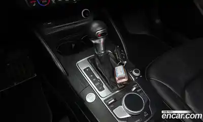 Audi A3 2018 2.0 гидро в Москве № 823092, миниатюра 9