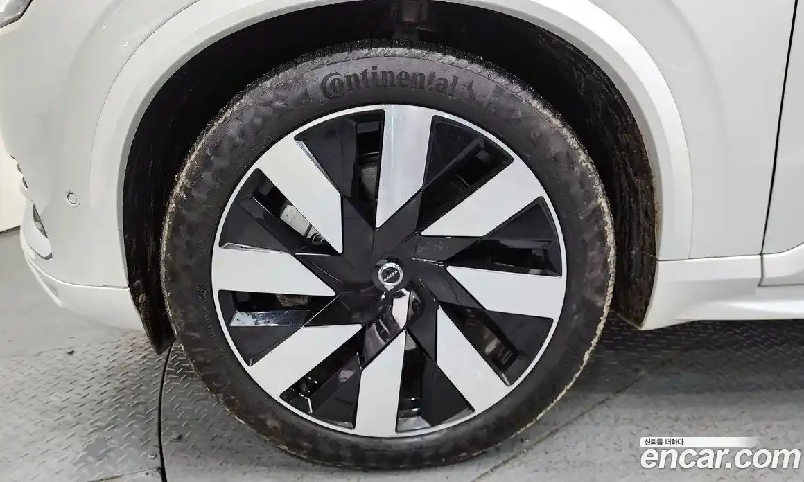 Volvo XC90 2024 2.0 гидро в Москве № 823881, фото 4