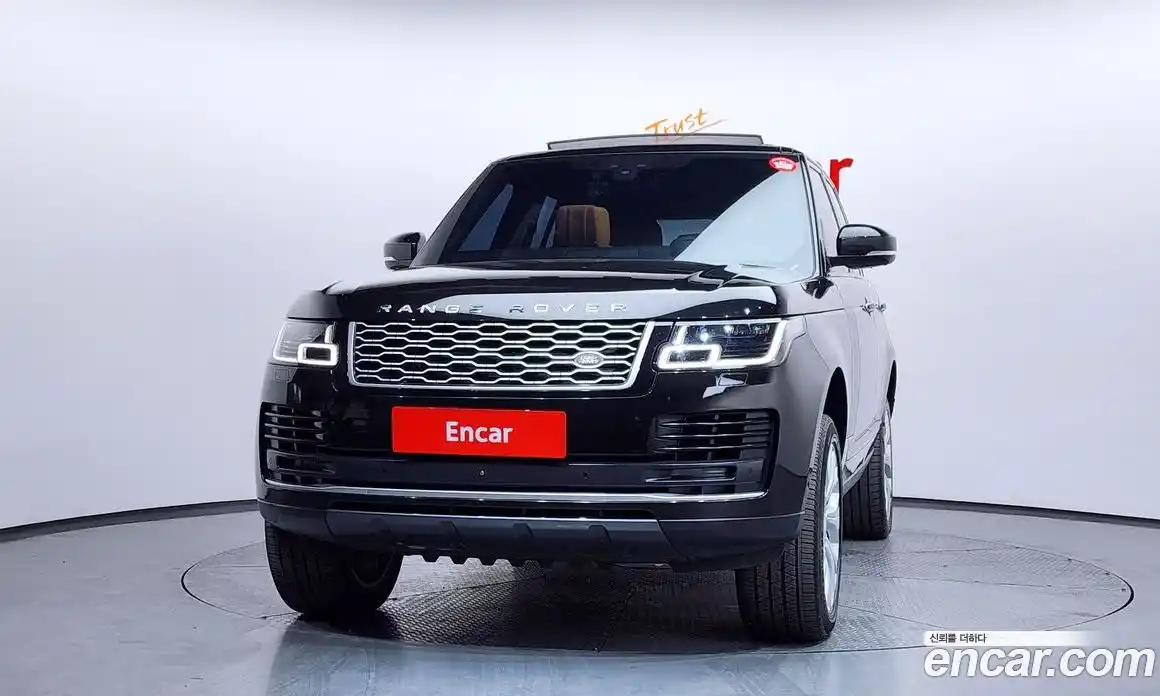 Land Rover Range-Rover 2018 4.4 гидро в Москве № 824947, фото 3
