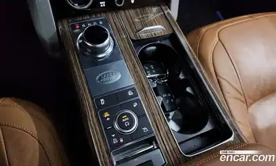 Land Rover Range-Rover 2018 4.4 гидро в Москве № 824947, миниатюра 9