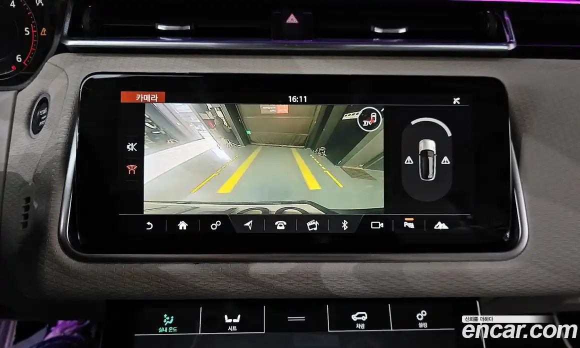 Land Rover Range-Rover Velar 2018 2.0 гидро в Москве № 825018, фото 16