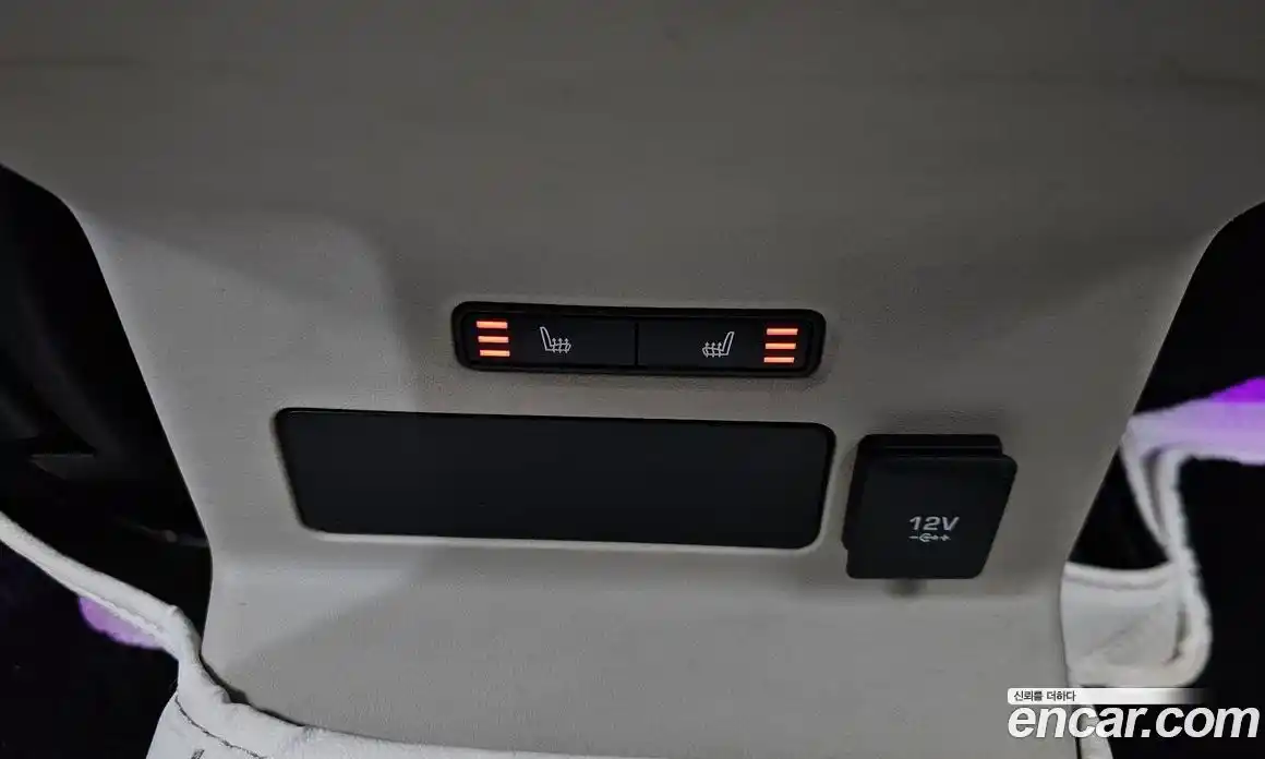 Land Rover Range-Rover Velar 2018 2.0 гидро в Москве № 825018, фото 18