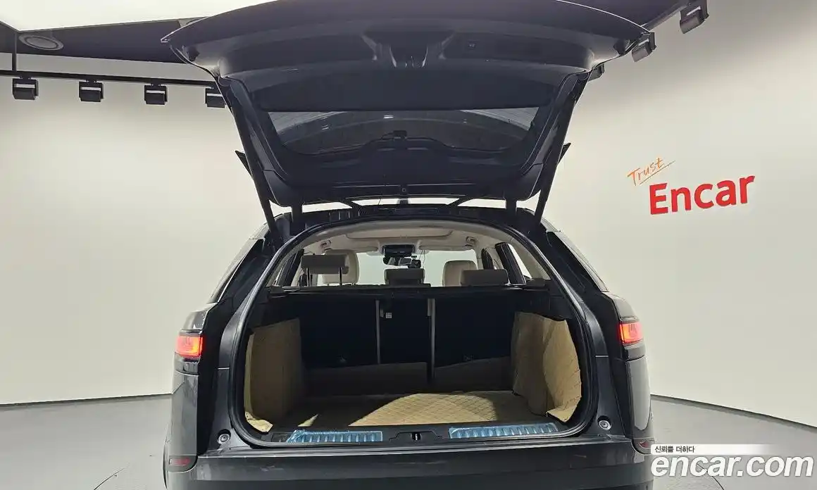 Land Rover Range-Rover Velar 2018 2.0 гидро в Москве № 825018, фото 20