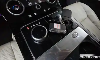 Land Rover Range-Rover Velar 2018 2.0 гидро в Москве № 825018, миниатюра 9