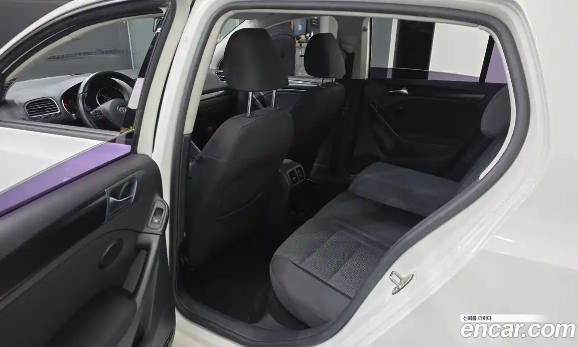 Volkswagen Golf 2013 1.6 гидро в Москве № 826294, фото 11