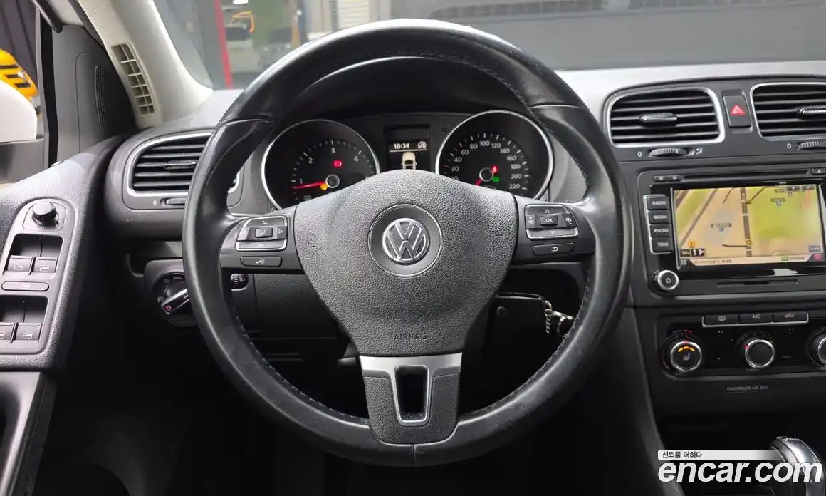 Volkswagen Golf 2013 1.6 гидро в Москве № 826294, фото 13