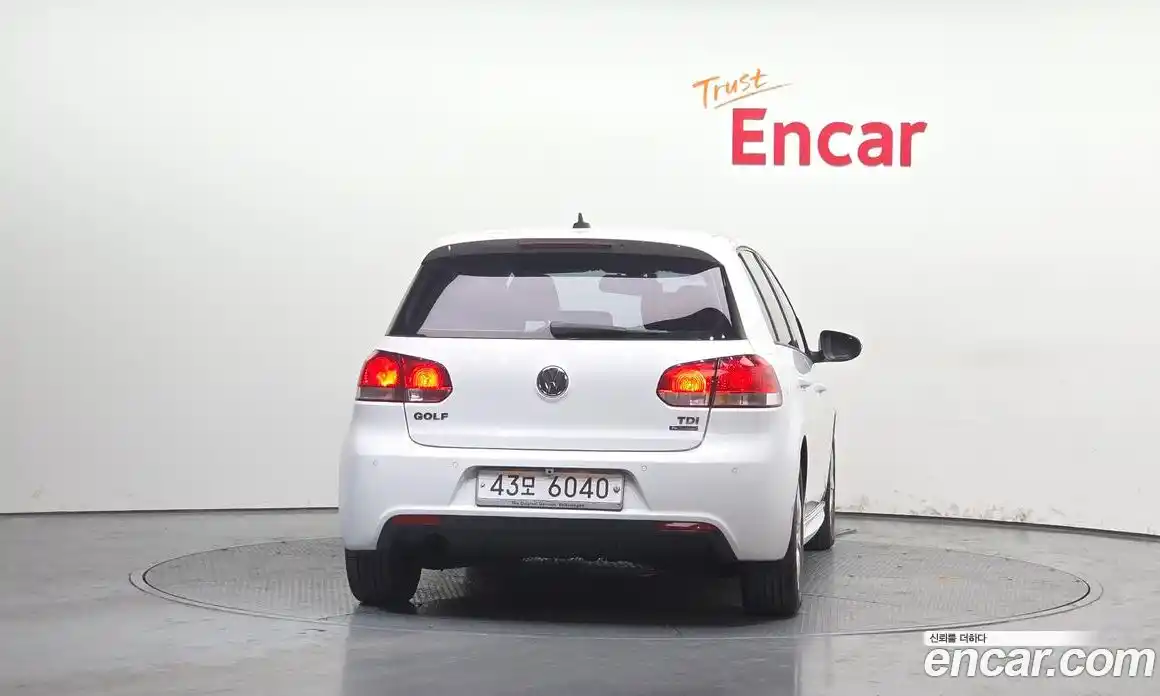 Volkswagen Golf 2013 1.6 гидро в Москве № 826294, фото 4