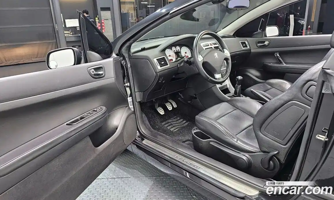 Peugeot 307 2004 2.0 механика в Москве № 827476, фото 11