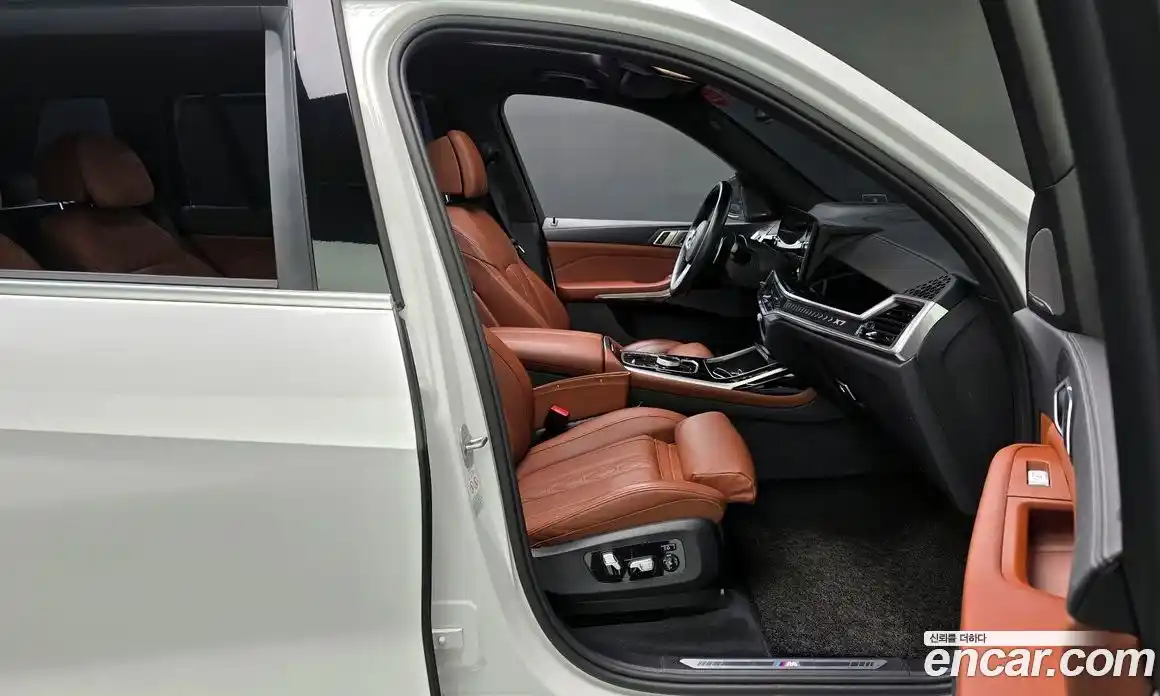 BMW X7 2023 3.0 гидро в Москве, фото 10