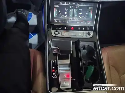 Audi Q8 2021 3.0 Автомат в Москве № 860179, миниатюра 12