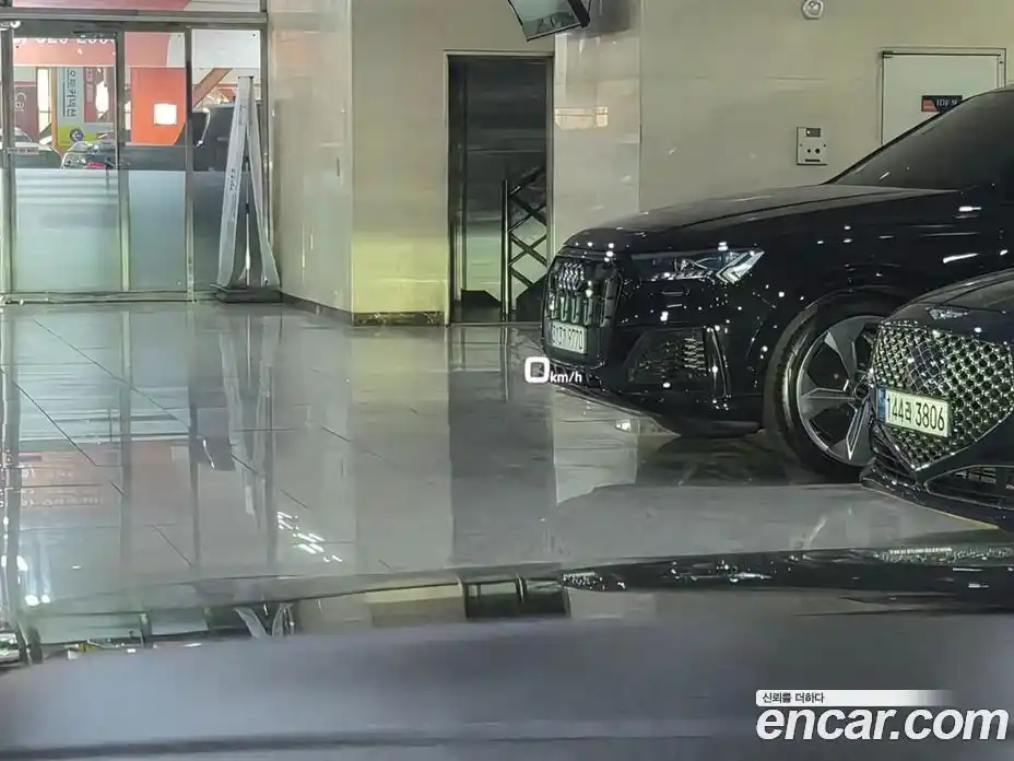 Audi Q8 2021 3.0 Автомат в Москве № 860179, фото 13