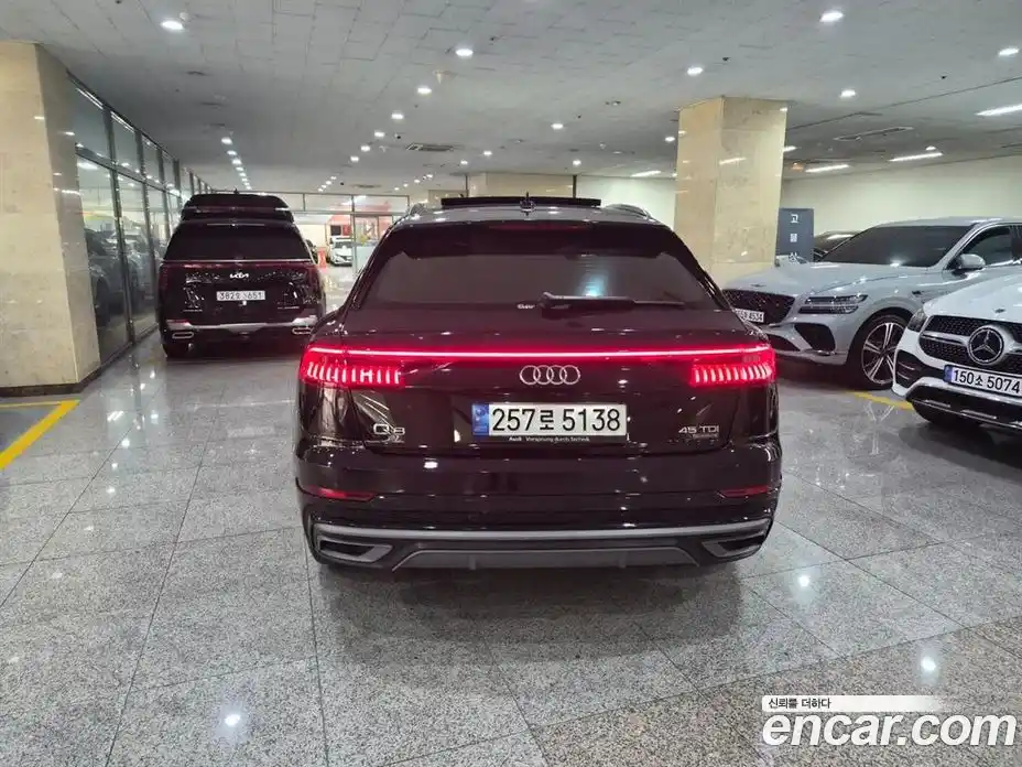 Audi Q8 2021 3.0 Автомат в Москве № 860179, фото 4