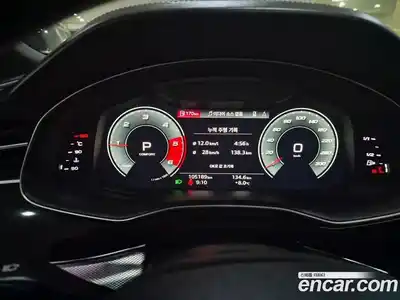 Audi Q8 2021 3.0 Автомат в Москве № 860179, миниатюра 5