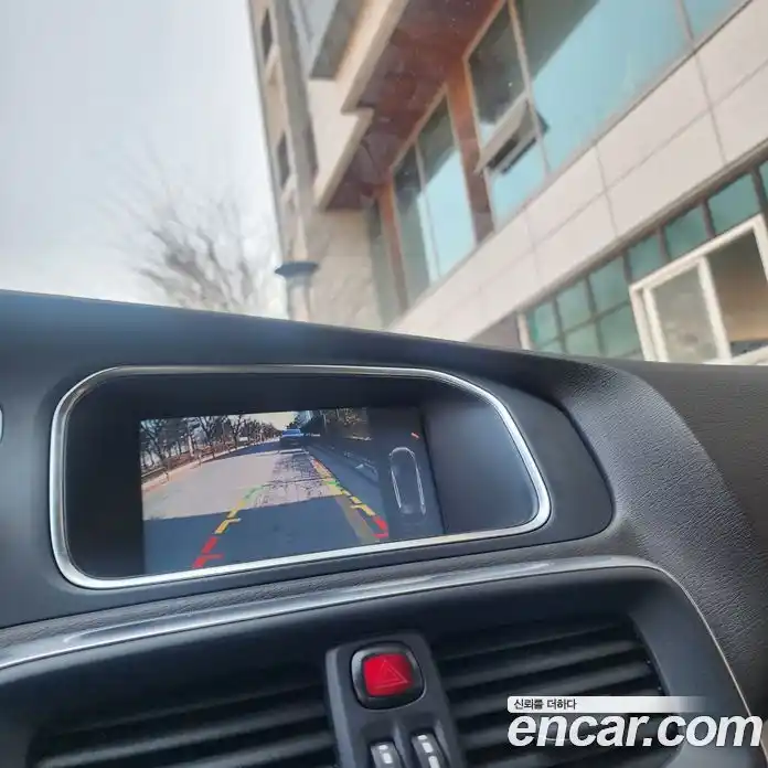 Volvo V40 2014 2.0 гидро в Москве № 860513, фото 18