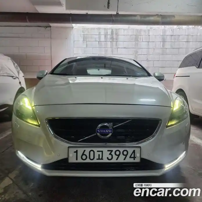 Volvo V40 2014 2.0 гидро в Москве № 860513, фото 19