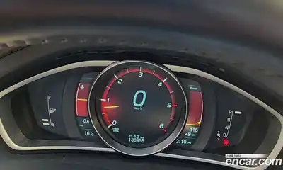 Volvo V40 2014 2.0 гидро в Москве № 860513, миниатюра 6