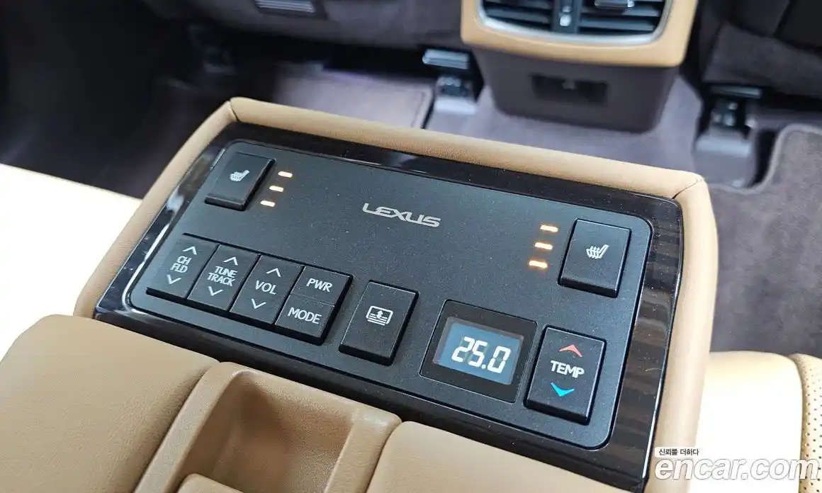 Lexus ES 2017 2.5 гидро в Москве № 862082, фото 18