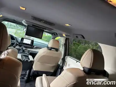 Toyota Sienna, 2023