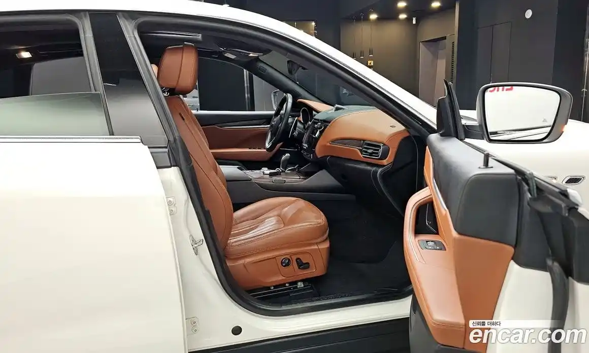 Maserati Levante 2017 3.0 гидро в Москве № 863448, фото 11