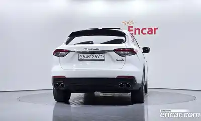 Maserati Levante 2017 3.0 гидро в Москве № 863448, миниатюра 4