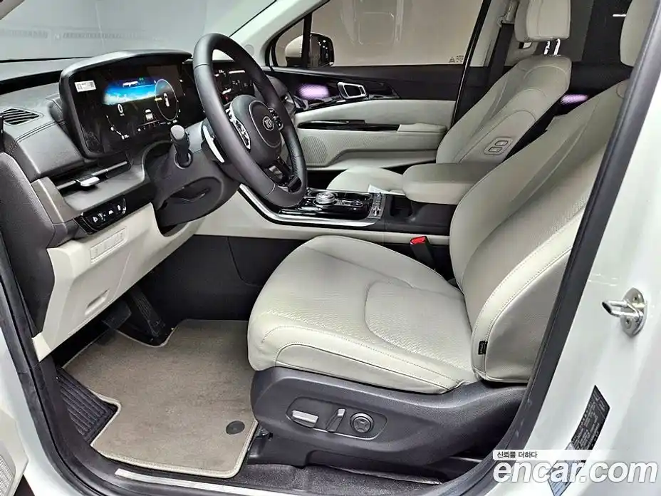 Kia Canival 2021 2.2 Автомат в Москве № 888393, фото 11