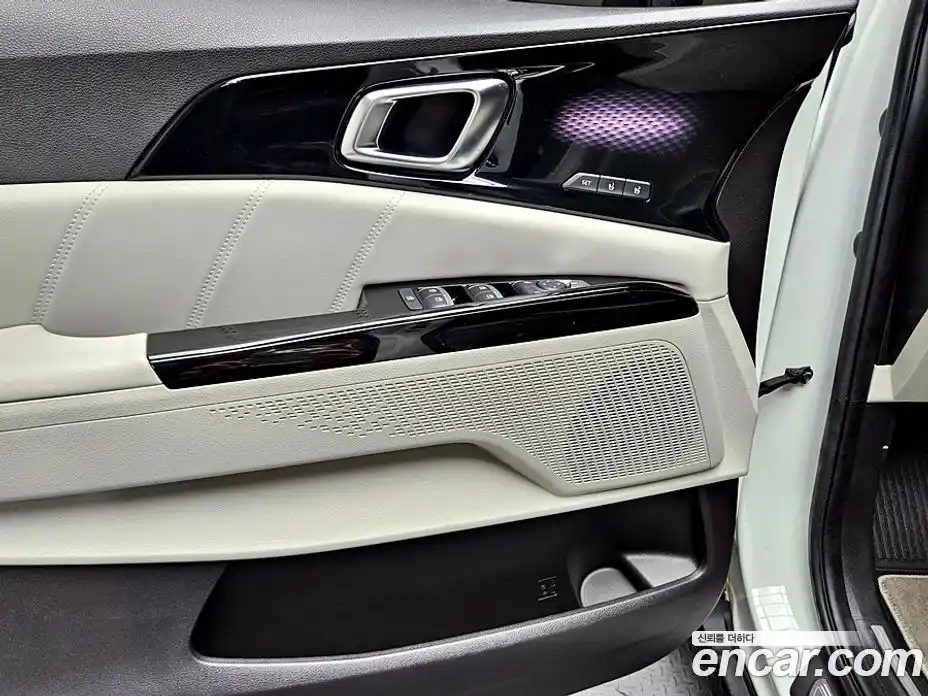 Kia Canival 2021 2.2 Автомат в Москве № 888393, фото 13