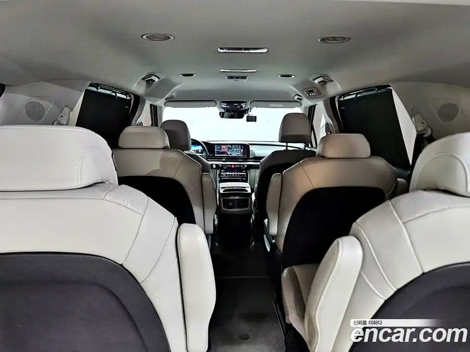 Kia Canival 2021 2.2 Автомат в Москве № 888393, фото 18