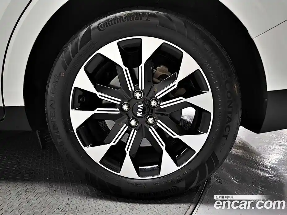 Kia Canival 2021 2.2 Автомат в Москве № 888393, фото 20