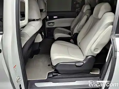 Kia Canival 2021 2.2 Автомат в Москве № 888393, миниатюра 7