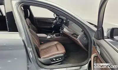 BMW 5-Series 2023 2.0 гидро в Москве № 892352, миниатюра 11