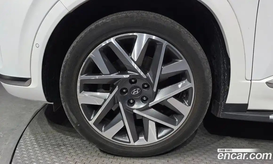 Hyundai Santa Fe 2023 2.5 гидро, фото 5