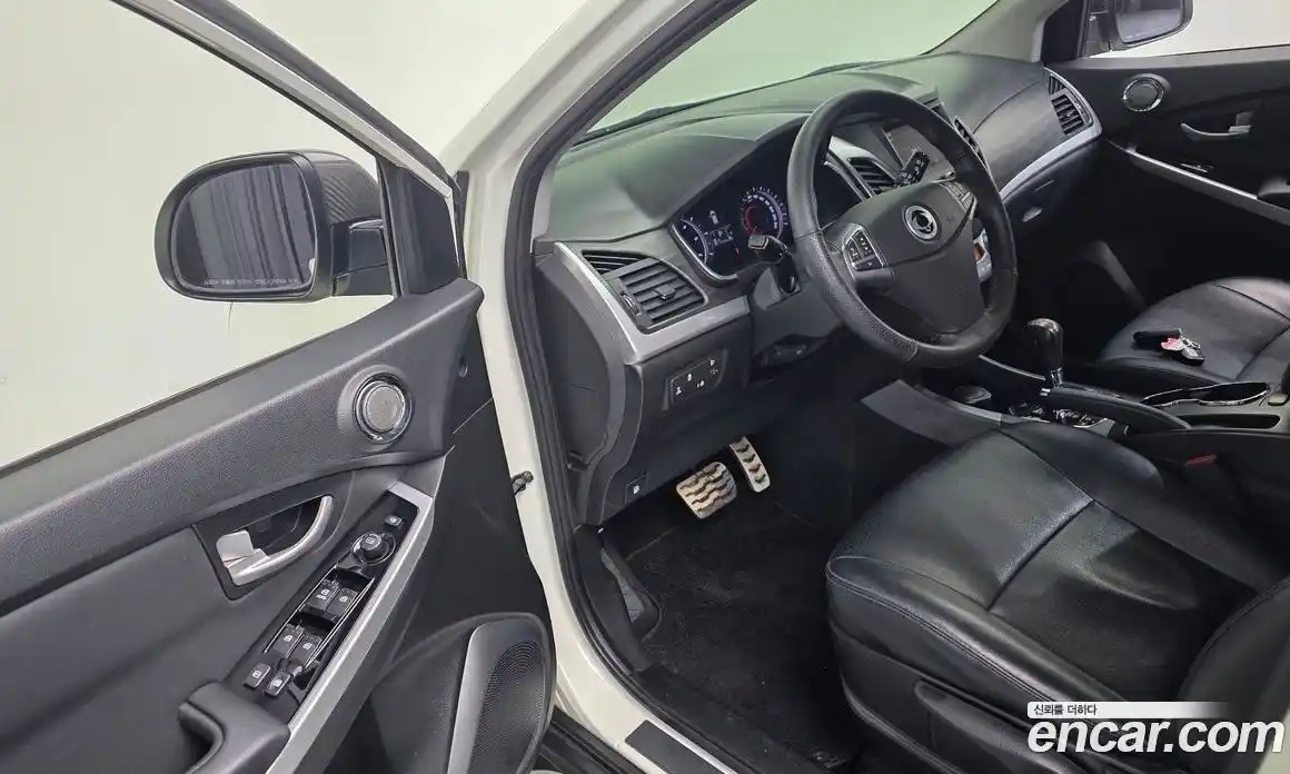SsangYong Korando 2016 2.2 гидро в Москве № 933199, фото 11